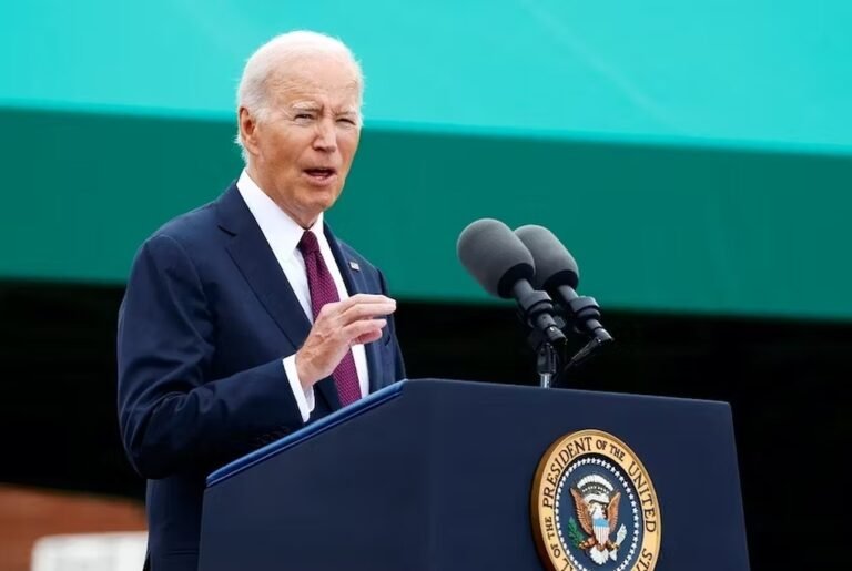 Mr. Biden dismissed the threat from Russian nuclear weapons in space 0