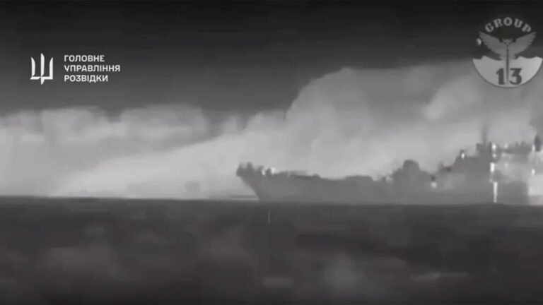 Ukraine deployed siege tactics and sank Russian warships at night 0
